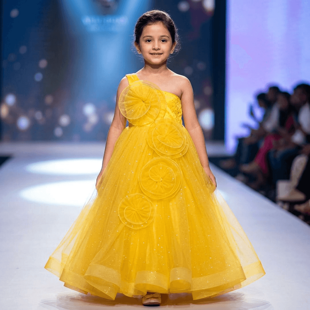 Girls yellow  Party dress M260136