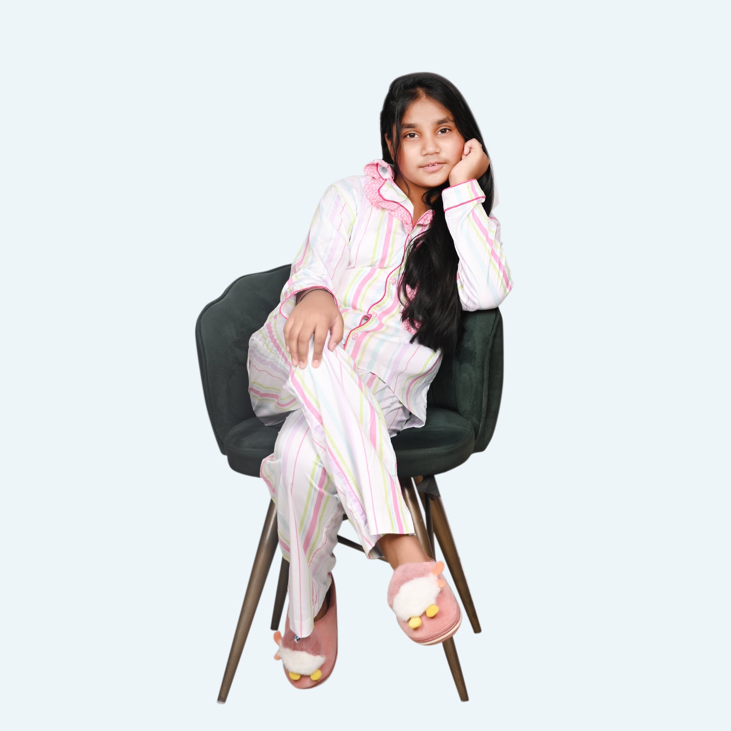 Girls white printed night suit set